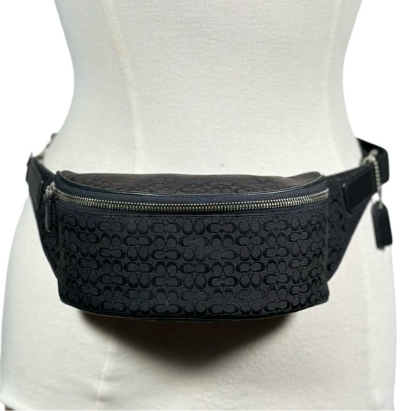 COACH Vintage Signature Jacquard Monogram Canvas Belt Bag / Waist Pack - Picture 15 of 15